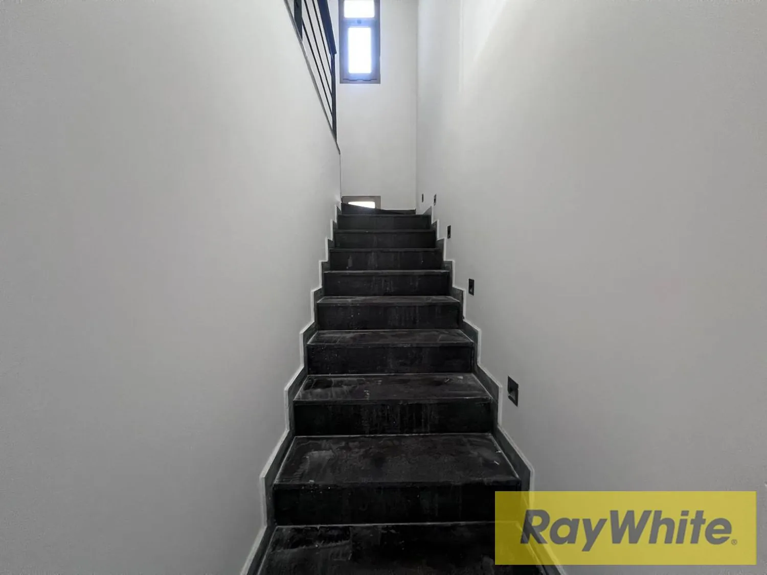Duplex With Panoramic Sea And City View For Sale In Beit Mery — الصورة 5
