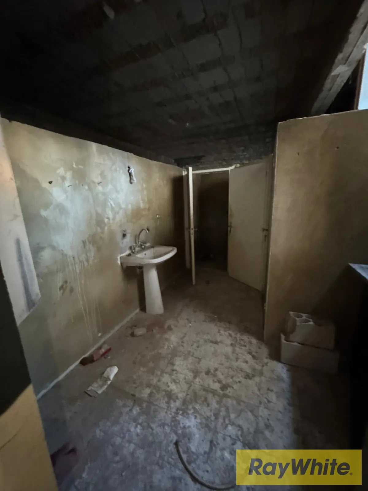 Warehouse For Rent In Basbina Batroun — الصورة 4