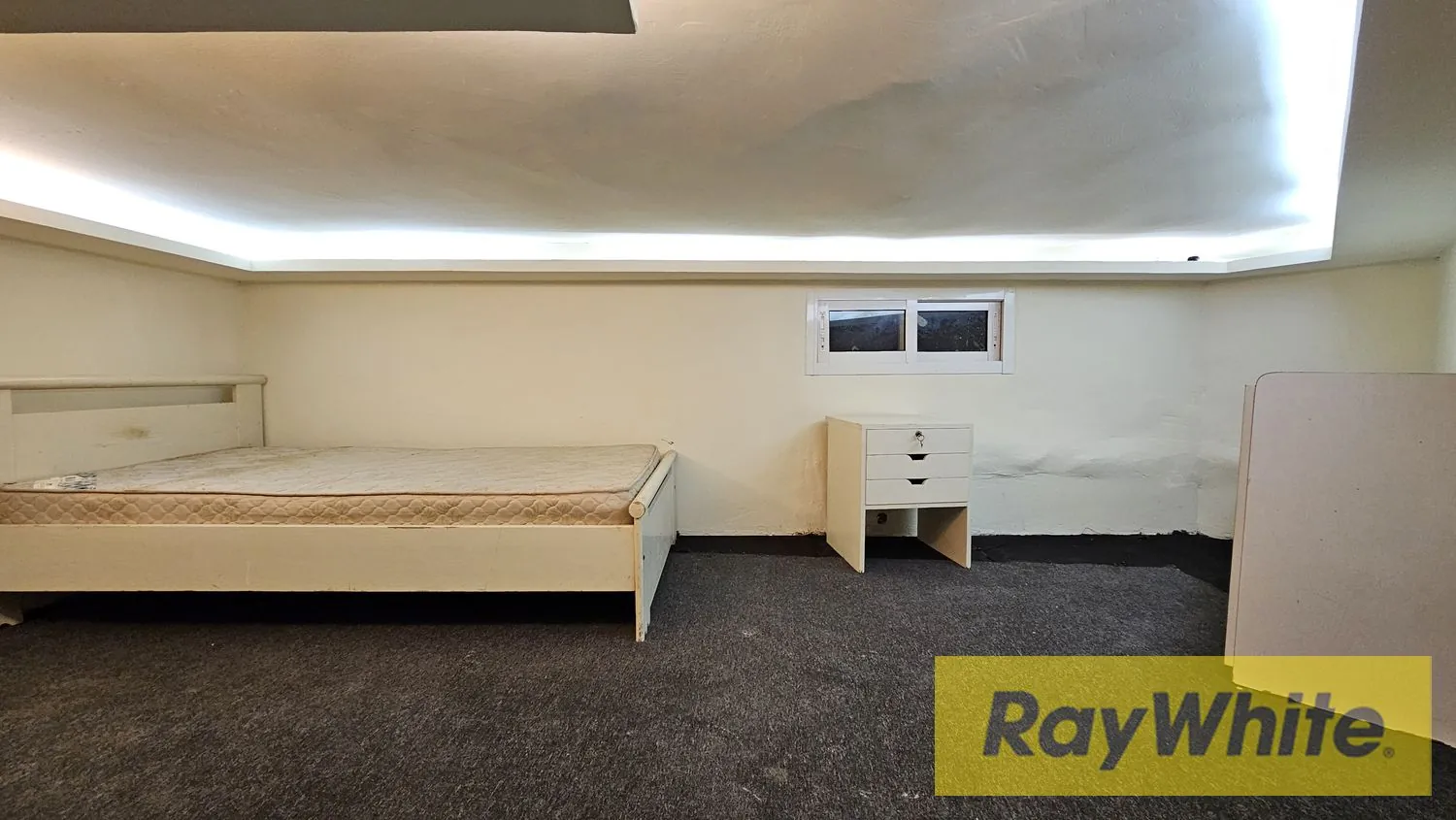 Chalet For Sale In Halat Jbeil — الصورة 2