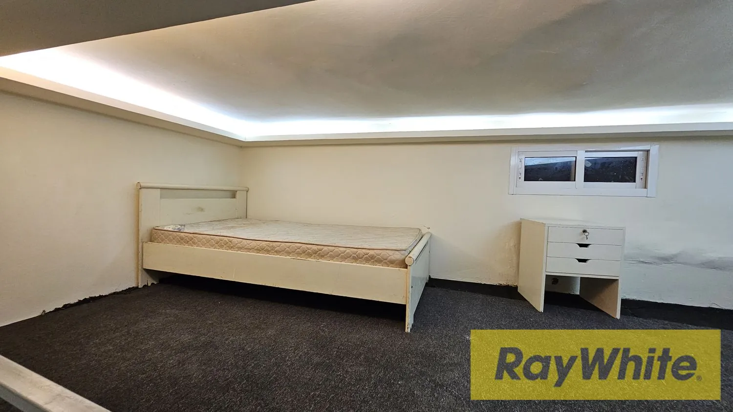 Chalet For Sale In Halat Jbeil — الصورة 3
