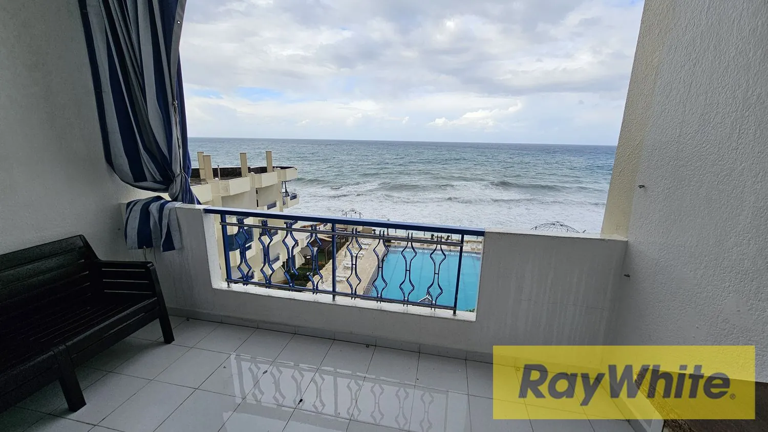 Chalet For Sale In Halat Jbeil — الصورة 2