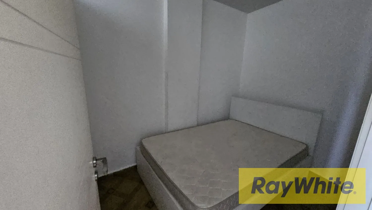 Chalet For Sale In Halat Jbeil — الصورة 5