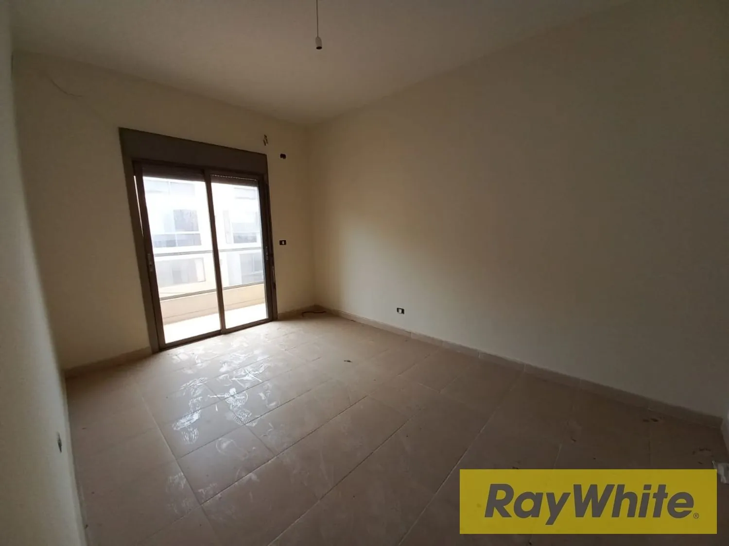 Modern Apartment For Sale In Biaqout — الصورة 3