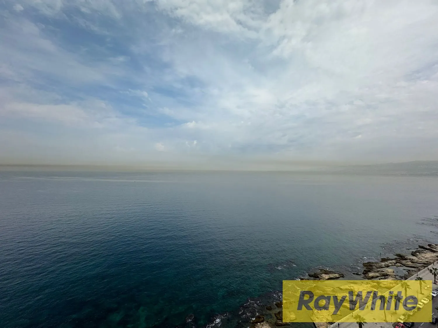 Apartment For Sale In Ain Al-mraiseh