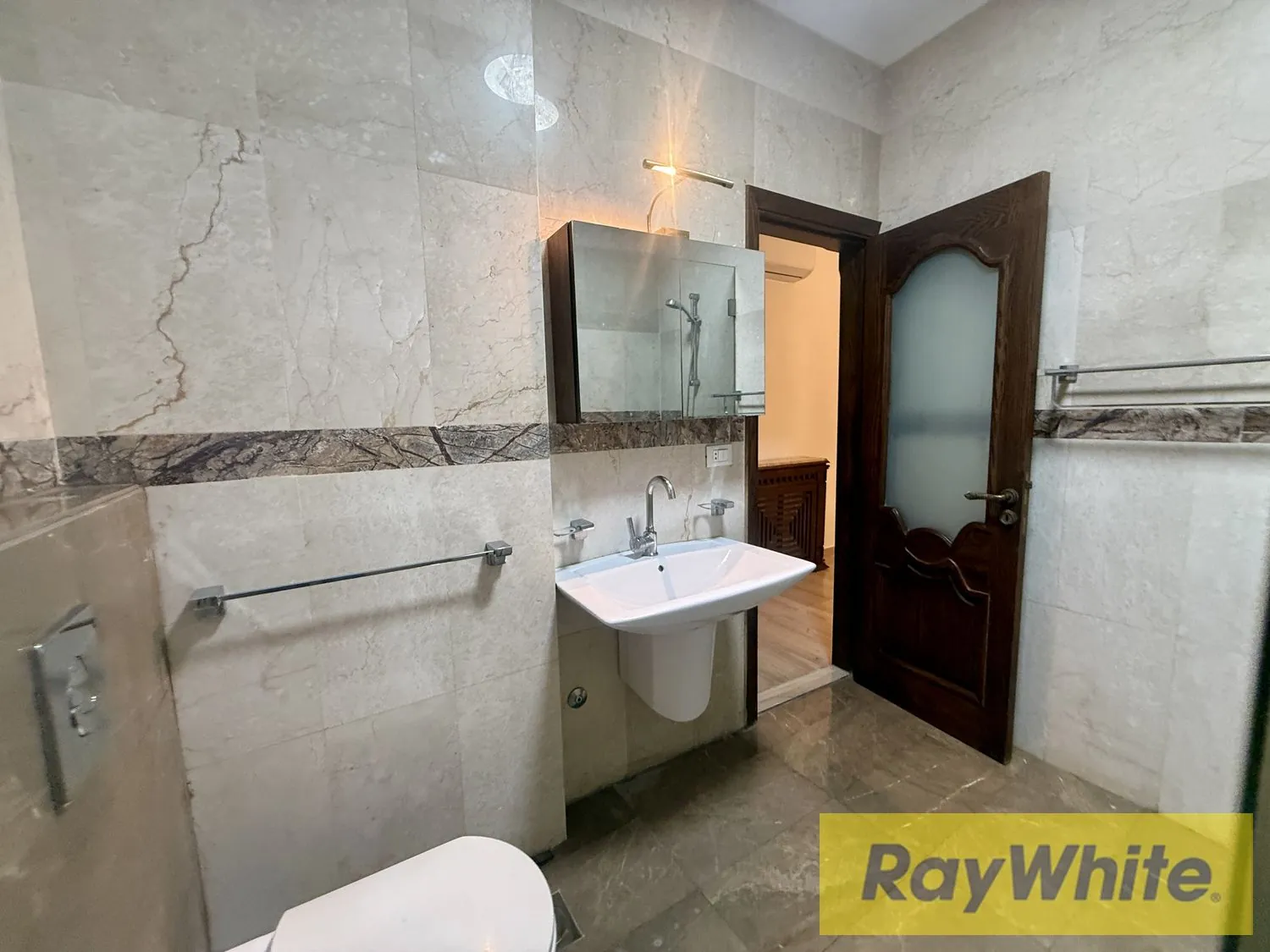 Apartment For Rent In Achrafieh – 320 Sqm — photo 5