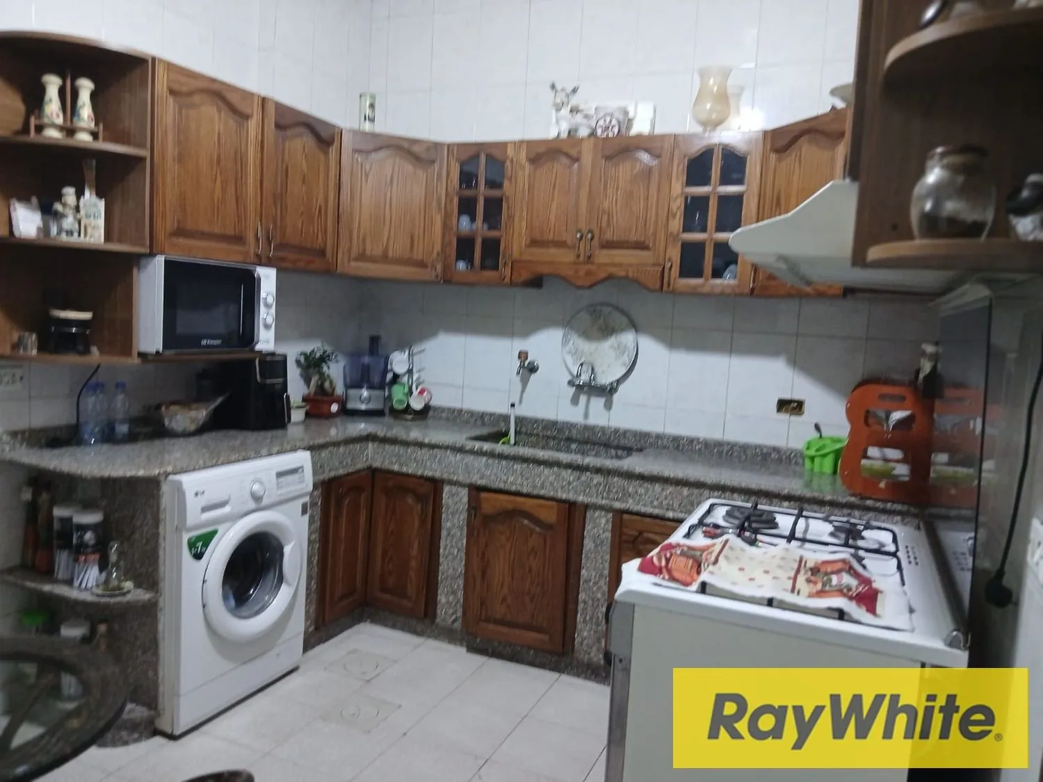 Furnished Apartment For Sale In Ain El-remmaneh – 100 Sqm — photo 4