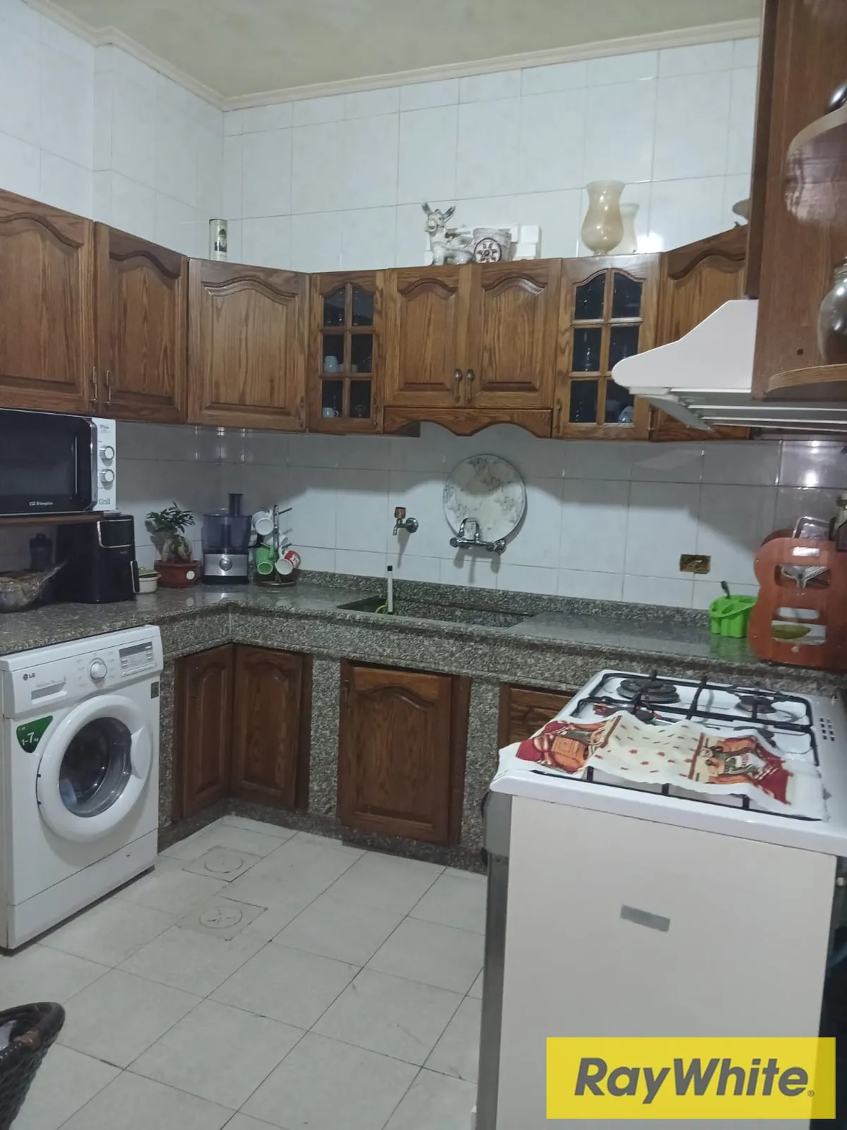 Furnished Apartment For Sale In Ain El-remmaneh – 100 Sqm — photo 5