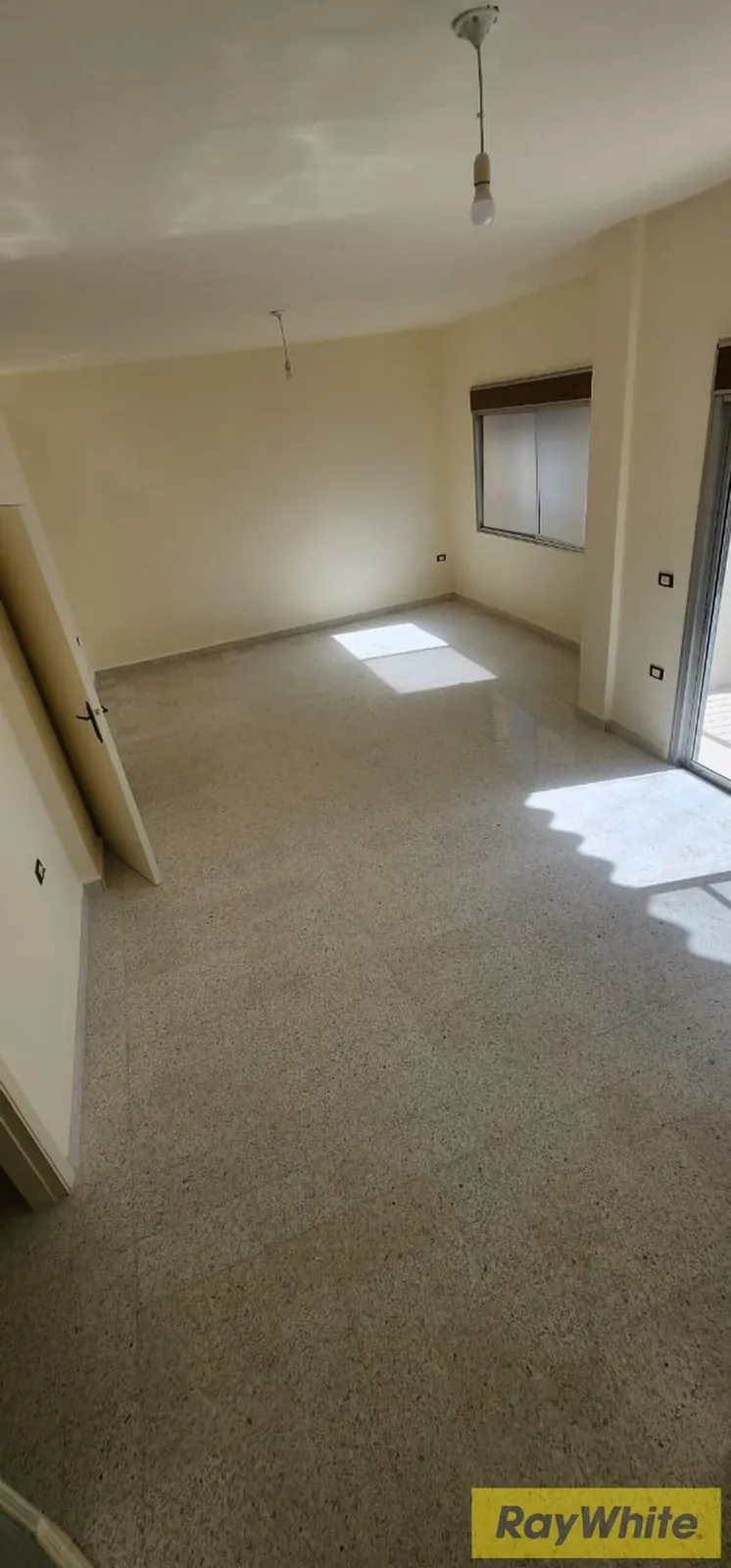 Apartment For Sale In Ain El Remmaneh – 125 Sqm — الصورة 2