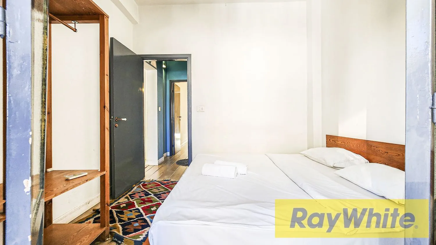 Apartment For Sale In Achrafieh — الصورة 3
