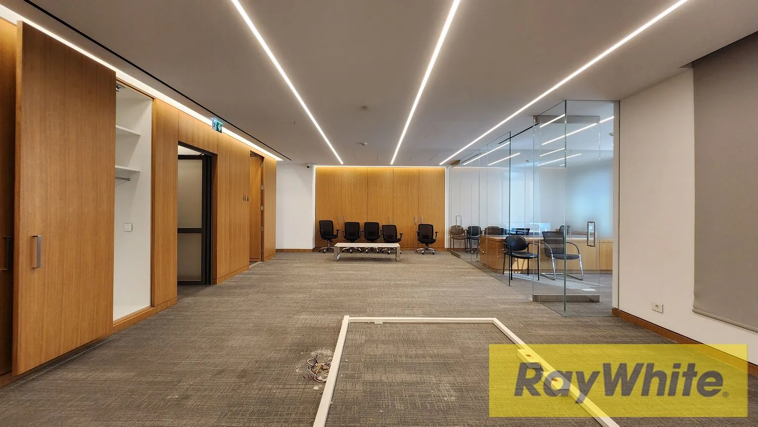 Office For Rent In Achrafieh – Ready To Move In — الصورة 3