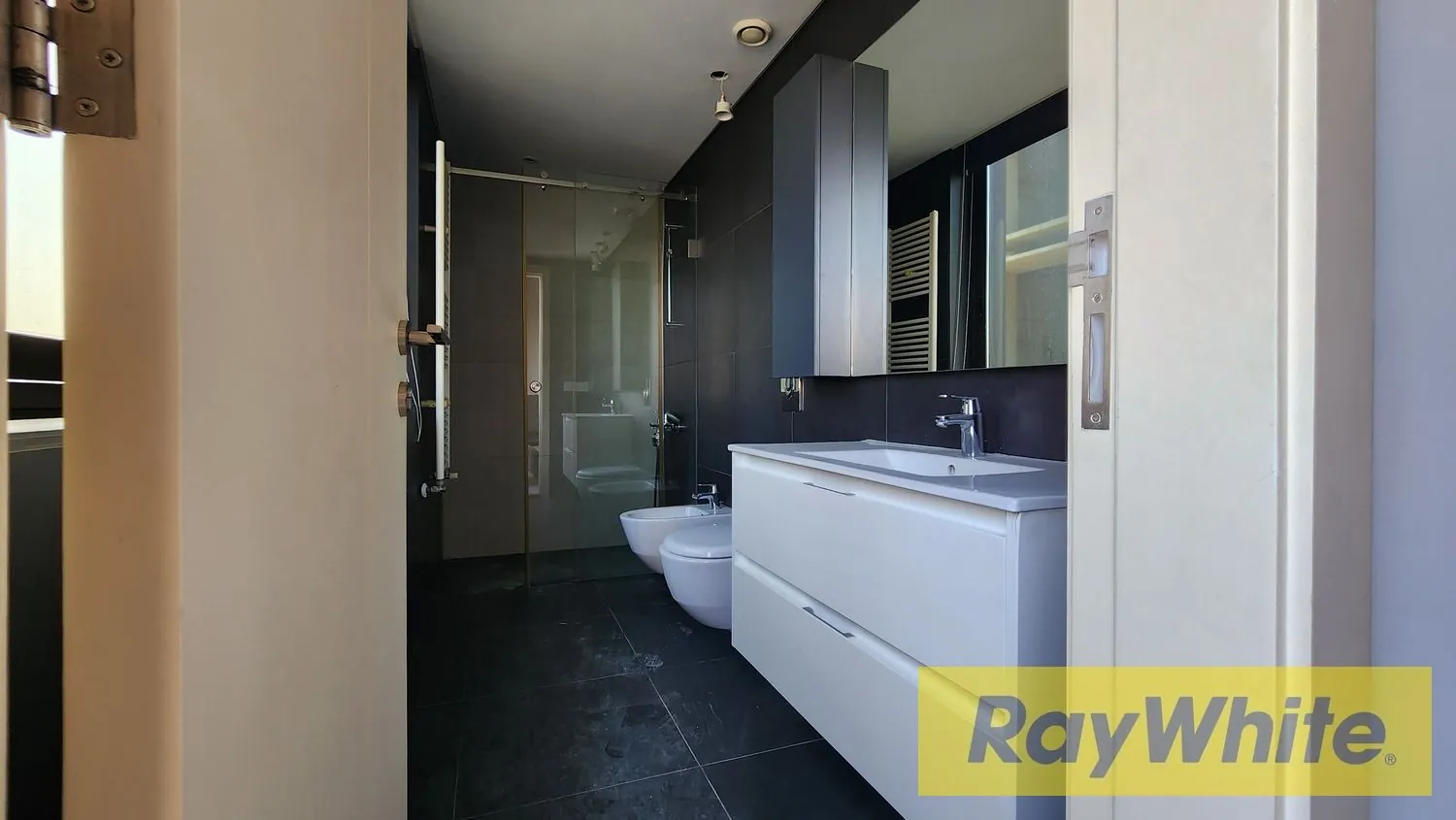 Furnished Apartment For Rent In Achrafieh – 230 Sqm — photo 3