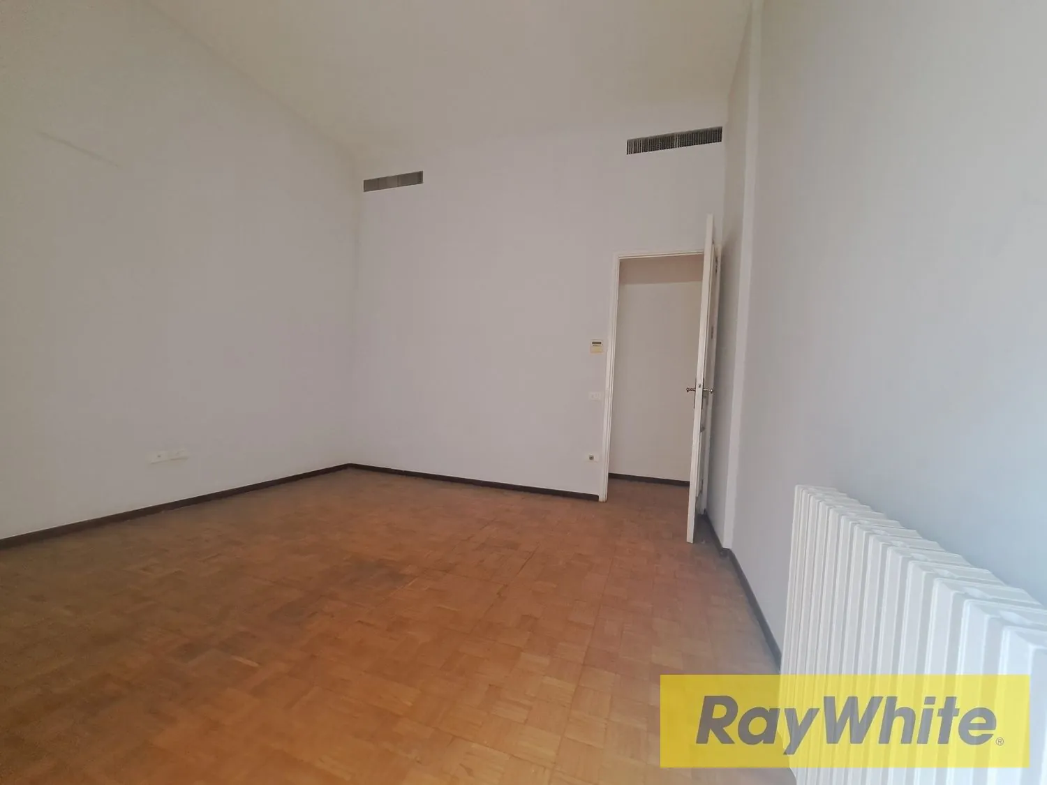 For Rent! Mtayleb Spacious Apartment, 4 Bed 400sqm!! — الصورة 3