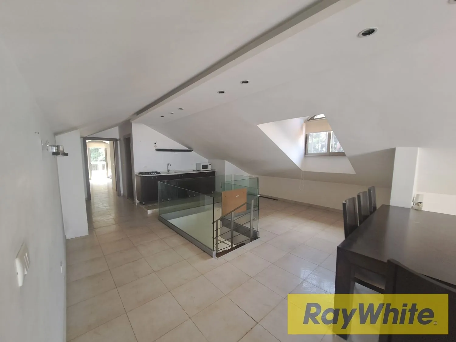 Mtayleb Semi Furnished Duplex For Rent / Panoramic View / 350sqm Including Terrace — الصورة 3