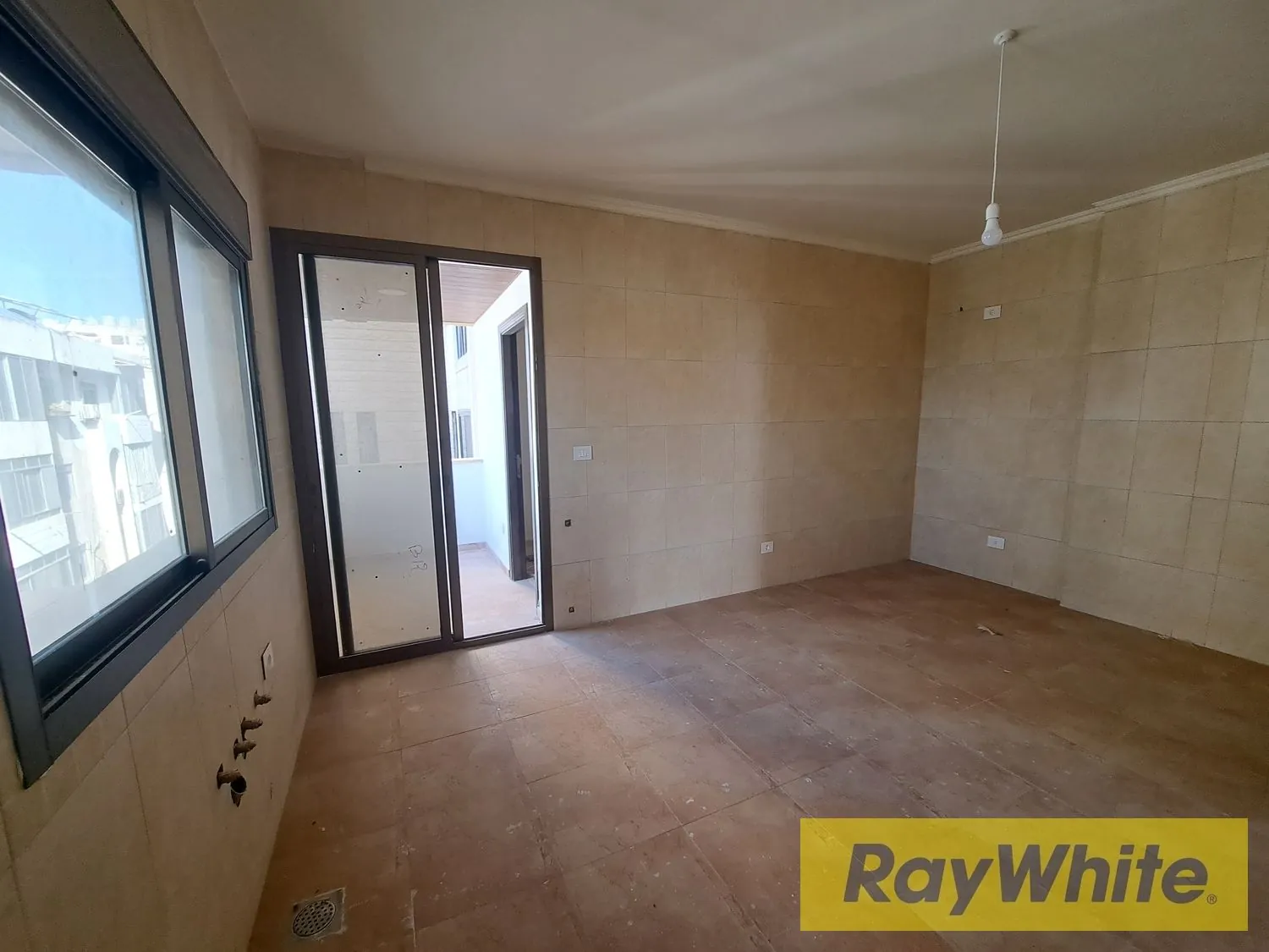 New! Spacious 240sqm Apartment For Sale In Beit El Chaar! — الصورة 4