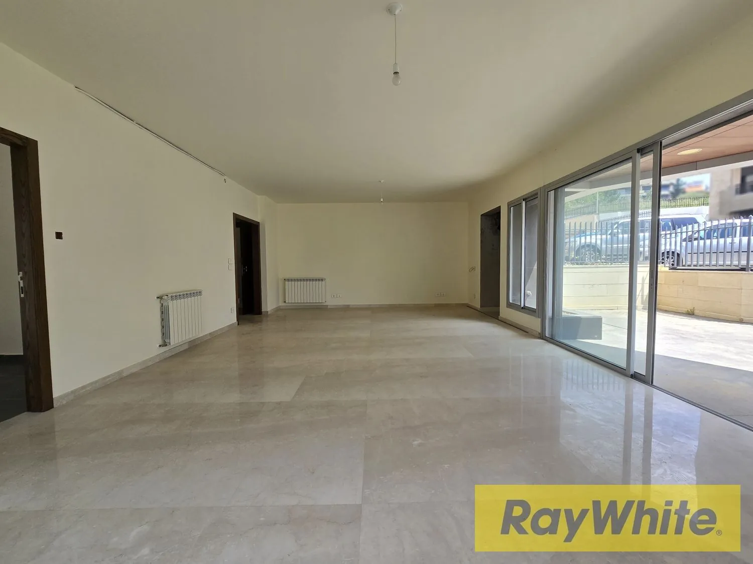 Apartment With Terrace For Sale In Mtayleb — الصورة 4