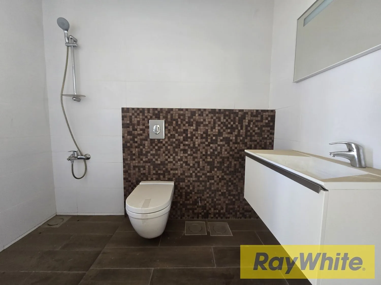 Apartment With Terrace For Sale In Mtayleb — الصورة 5