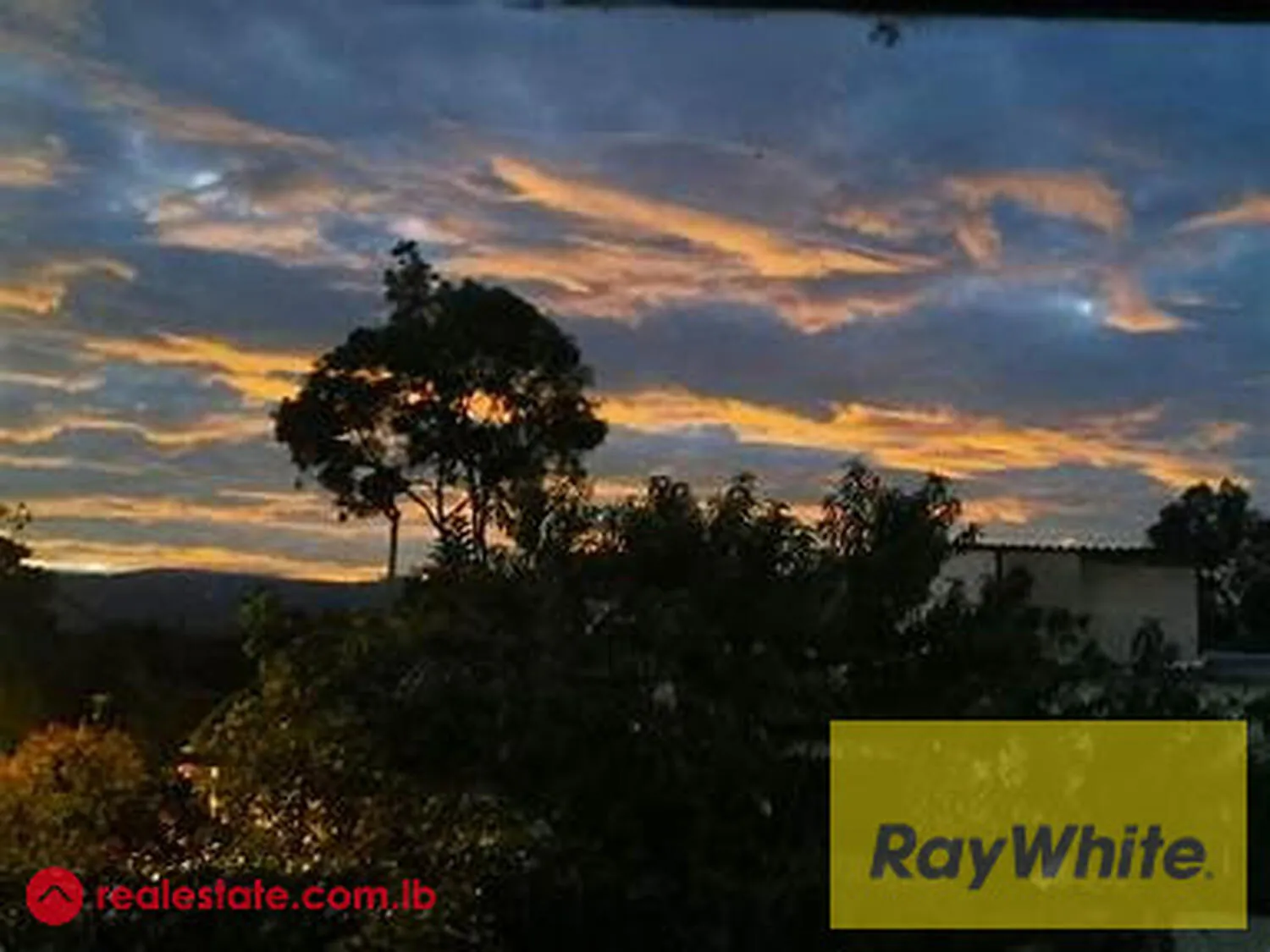 Luxurious Duplex For Sale In Ain Aar. 700m² + 100m² Terrace — photo 2