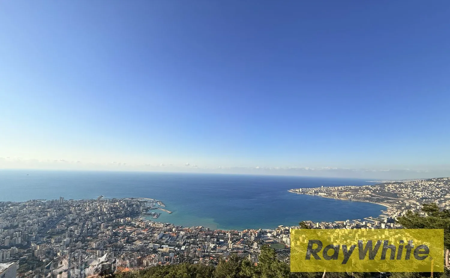 Luxurious Roof For Sale In Harissa With A Breathtaking View!