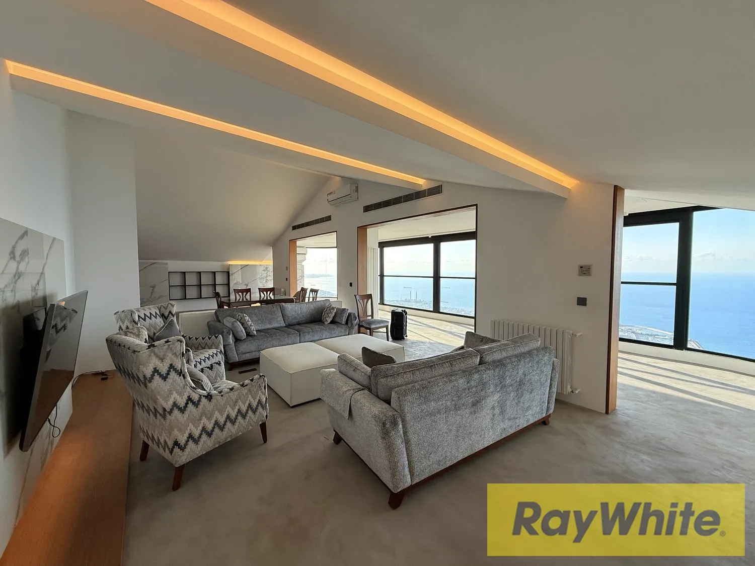 Luxurious Roof For Sale In Harissa With A Breathtaking View! — photo 2
