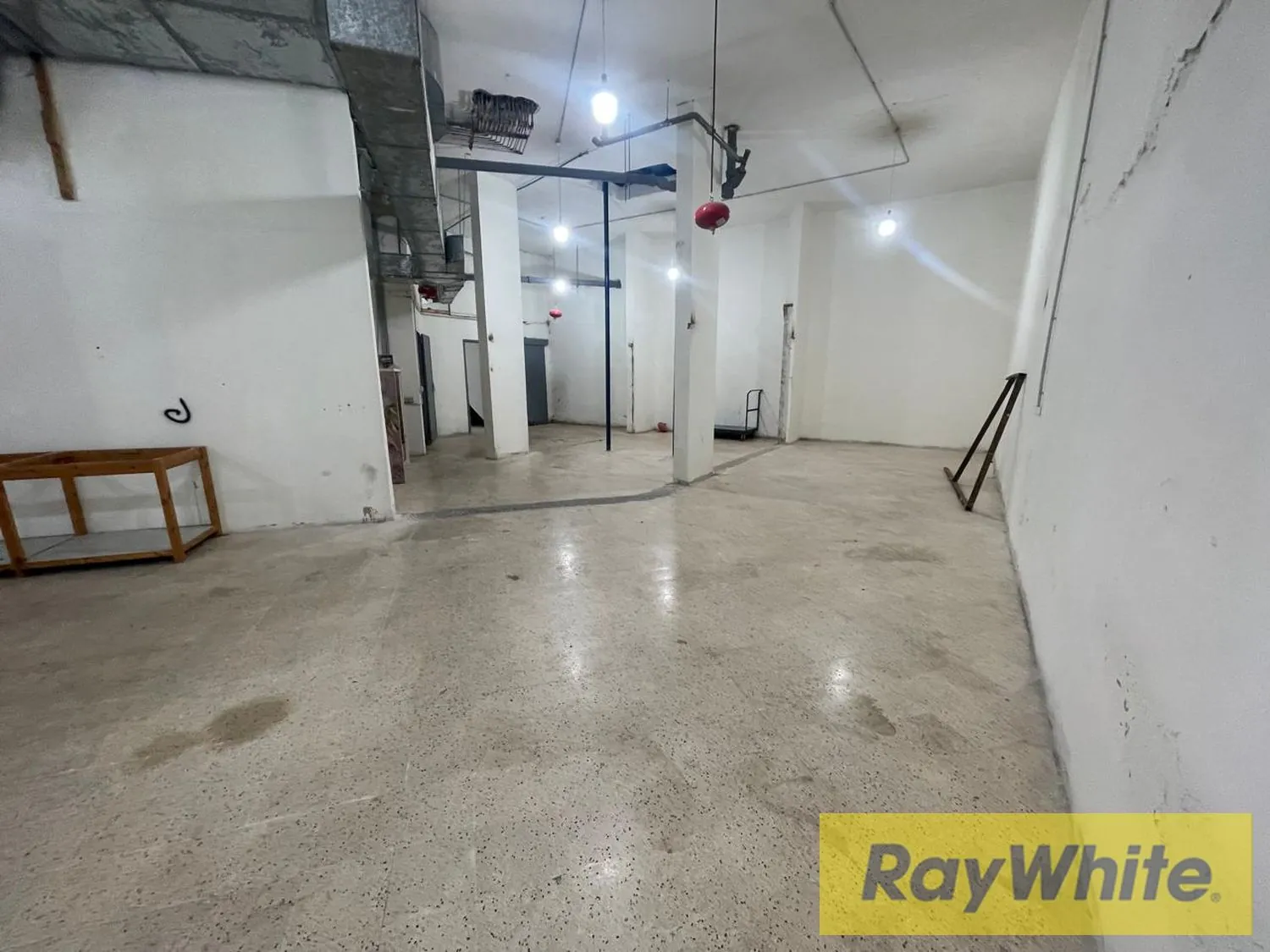 Warehouse For Sale In Dekwaneh – 500 Sqm — photo 5