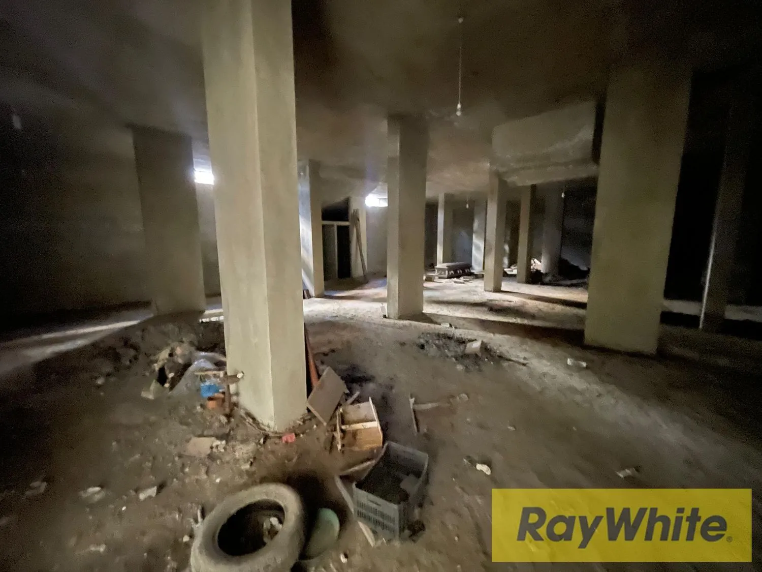 Warehouse For Sale In Dekwaneh – 550 Sqm — الصورة 3