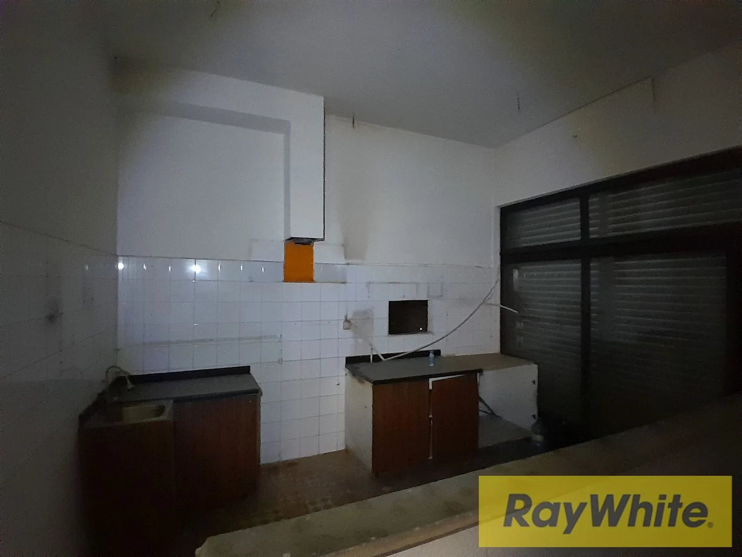 Shop For Rent In Achrafieh – 35 Sqm | Ground Floor — الصورة 2