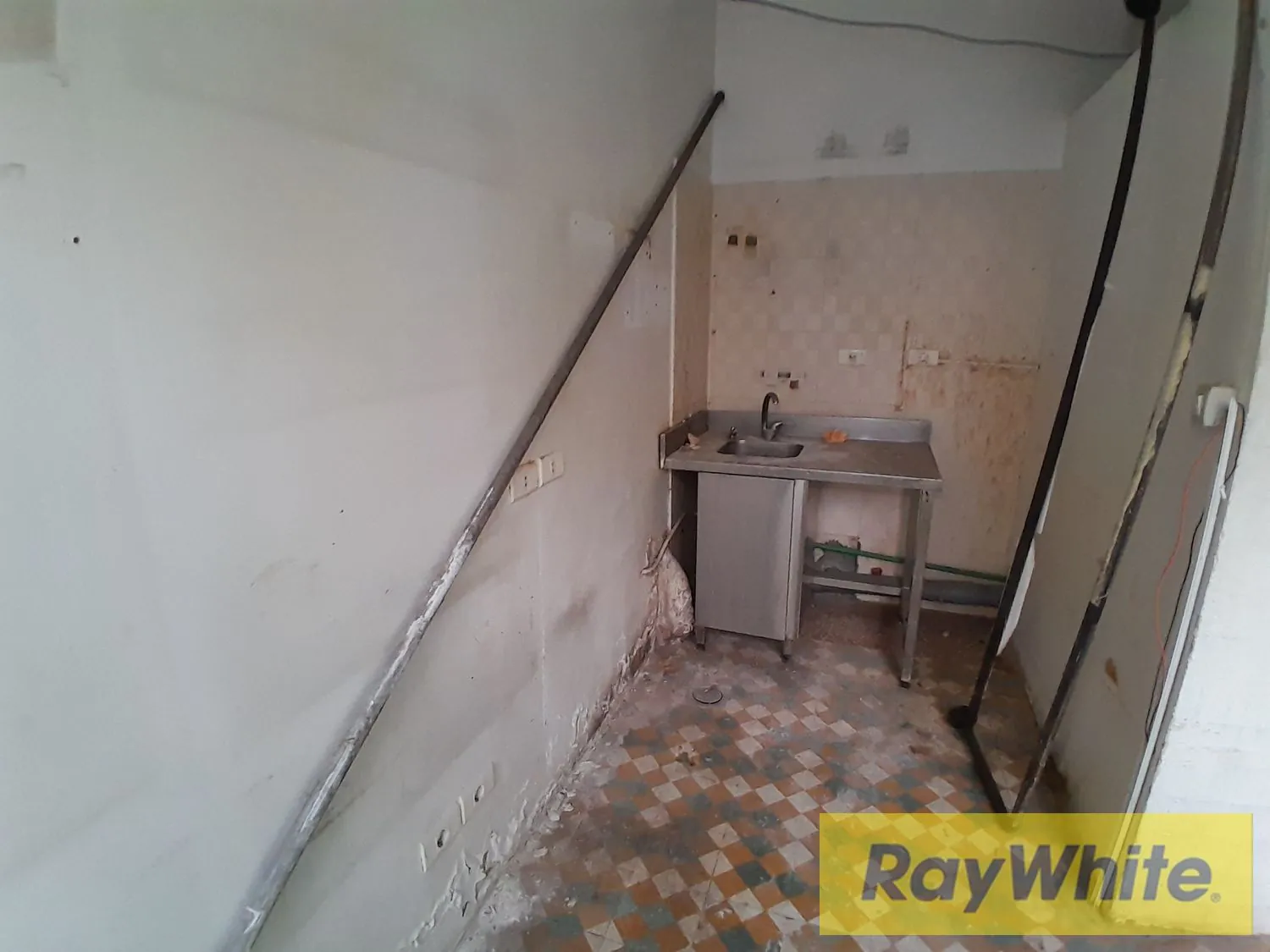 Shop For Rent In Achrafieh – 35 Sqm | Ground Floor — الصورة 5