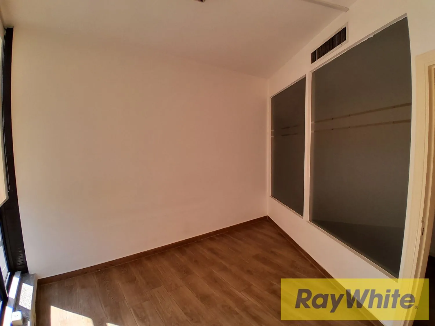 Office For Rent In Achrafieh – 110 Sqm — الصورة 2