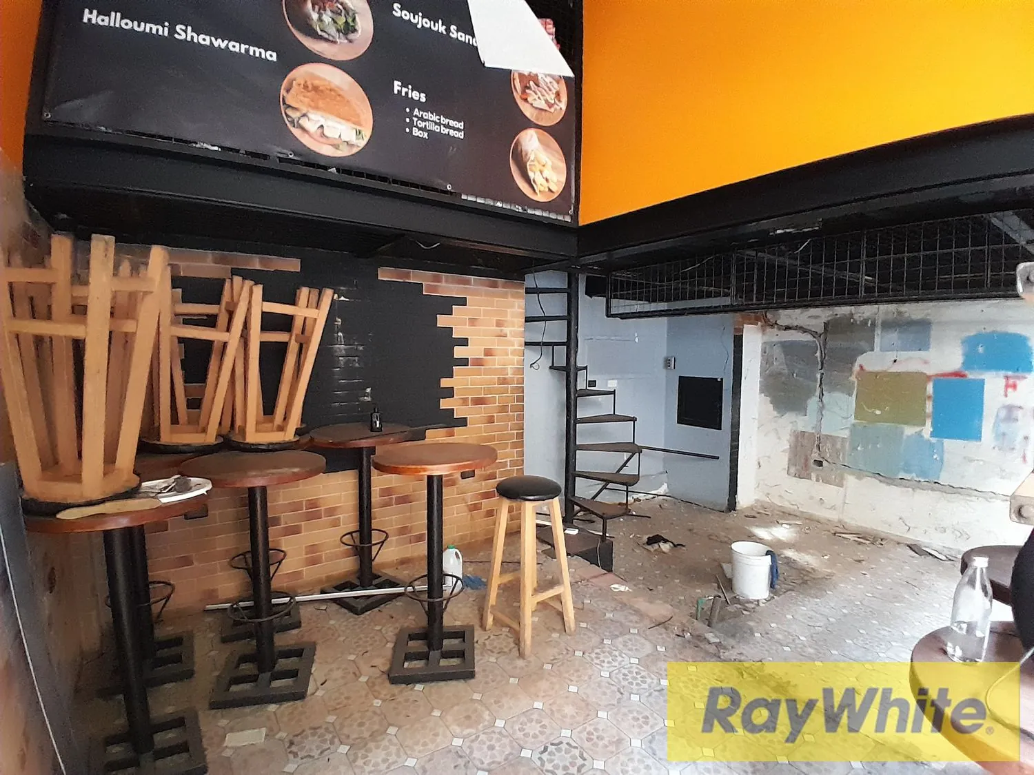 Shop For Rent In Gemmayze – 42 Sqm | Ground Floor — الصورة 2