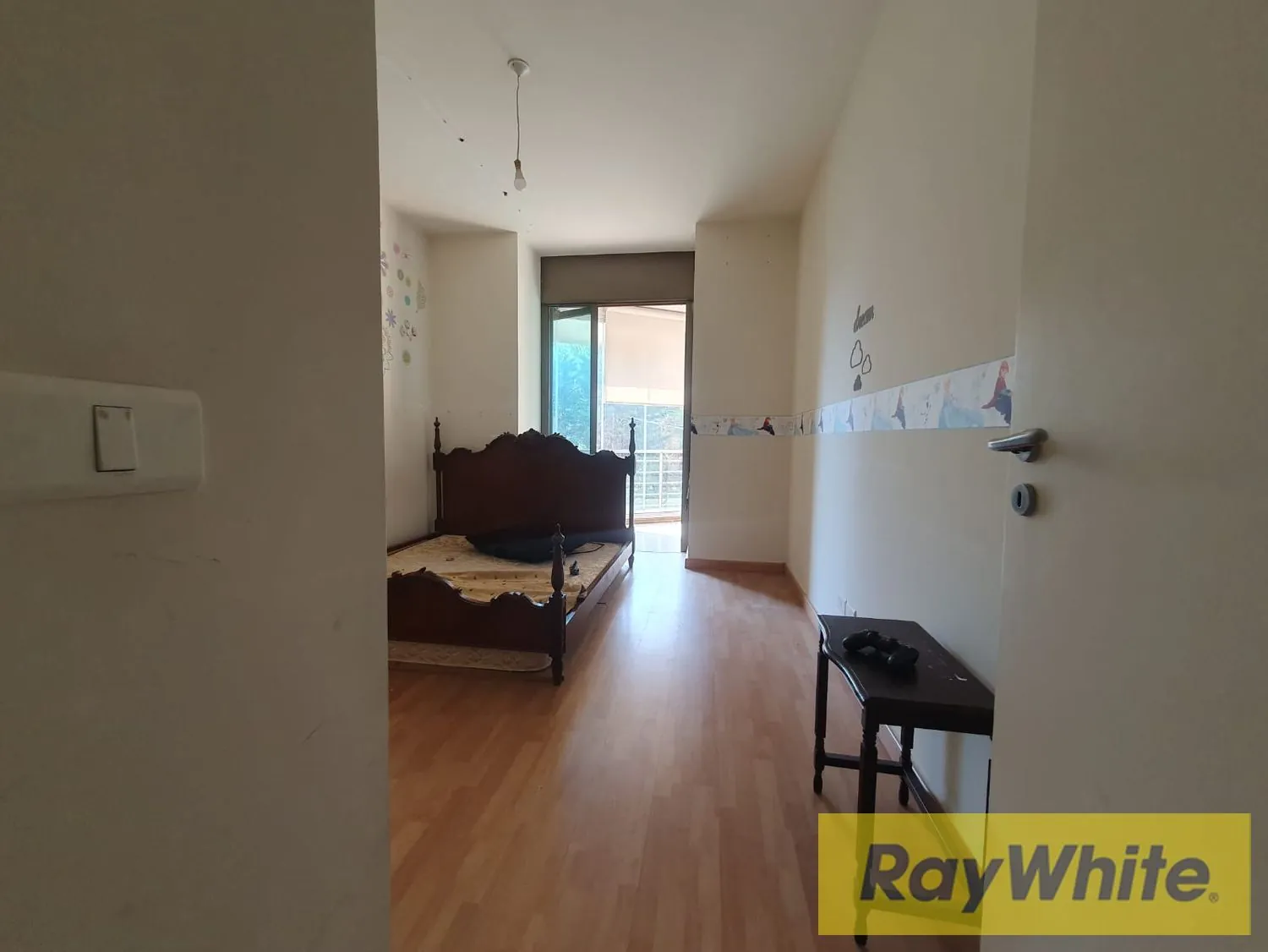 Furnished Apartment For Sale In Yarzeh — الصورة 2