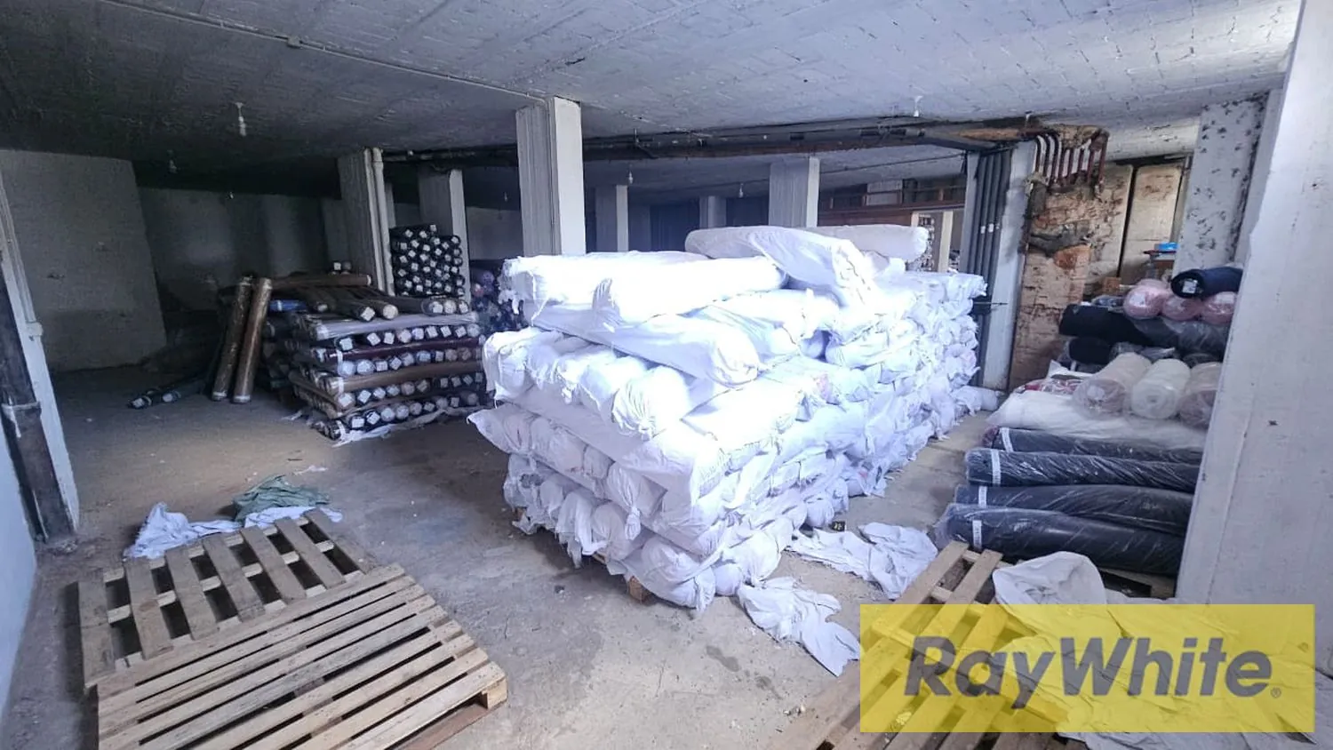 Warehouse For Sale Prime Hazmieh|500m2 — الصورة 2