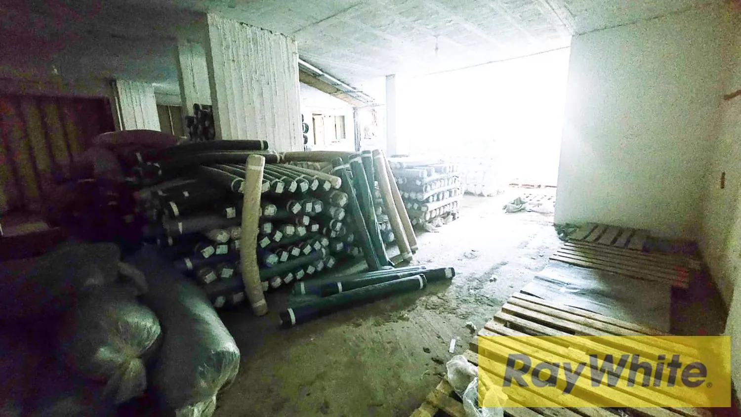 Warehouse For Sale Prime Hazmieh|500m2 — الصورة 5
