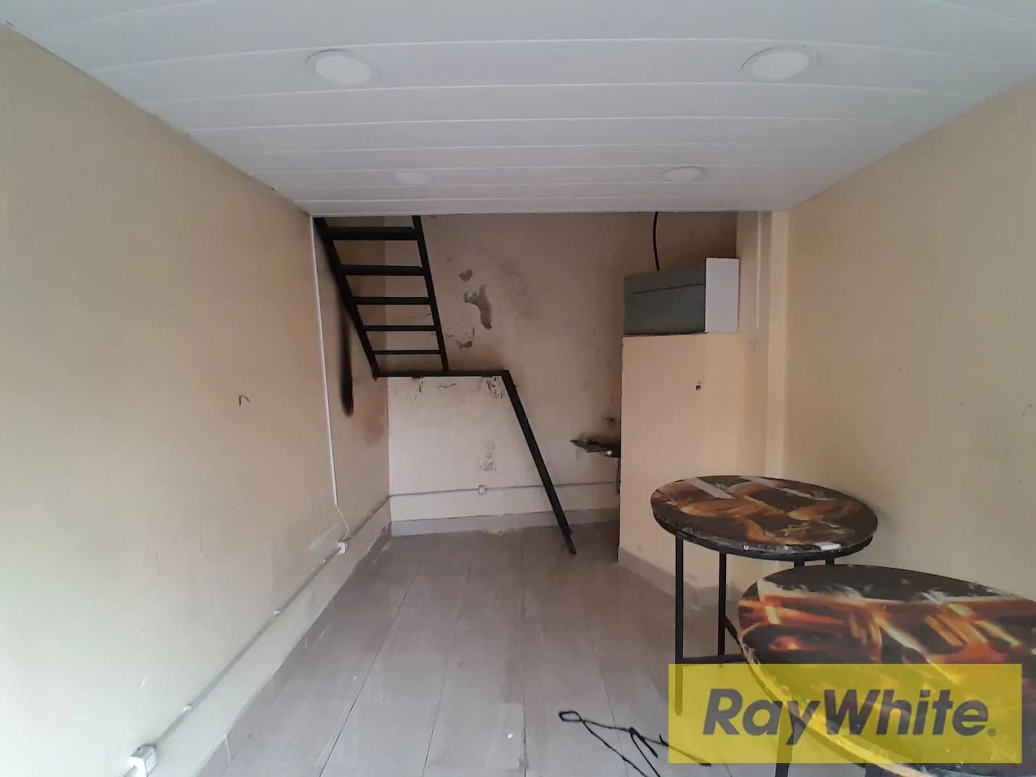 Shop For Rent In Achrafieh – 25 Sqm | Ground Floor — الصورة 1
