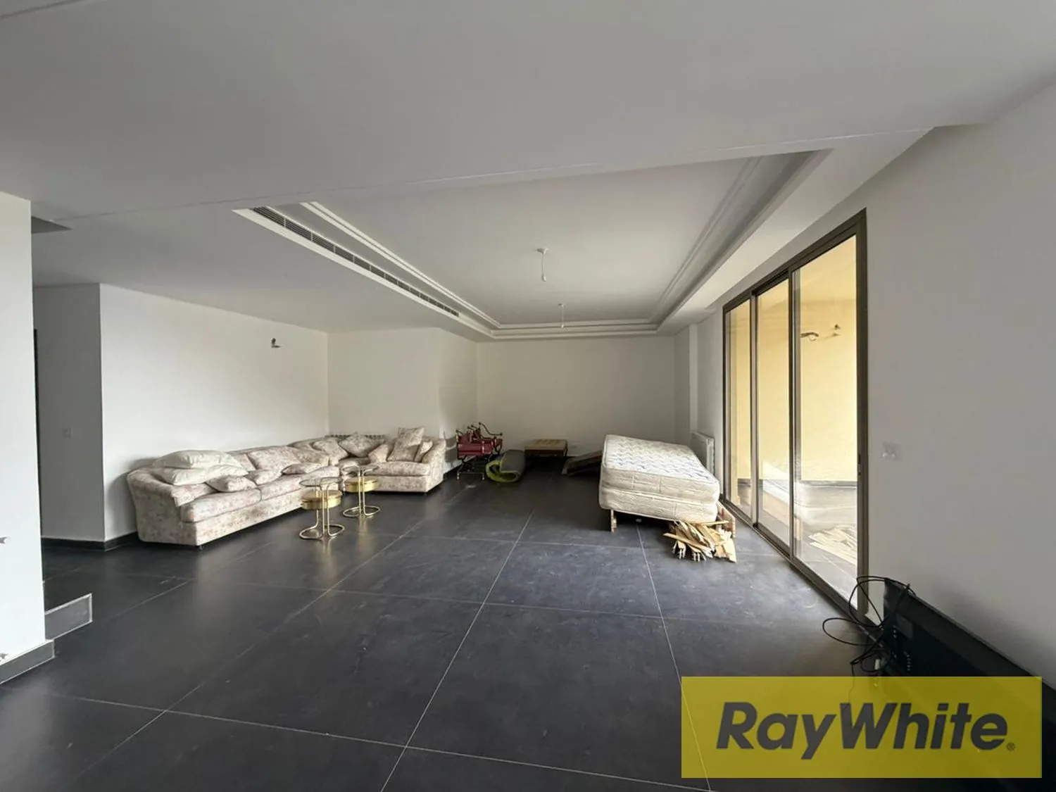 Duplex For Sale In Jouret El Ballout – 350 Sqm | Sea And Mountain View — الصورة 3