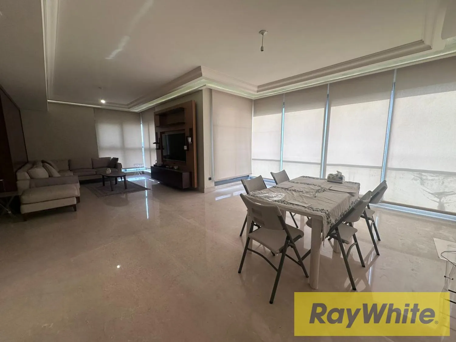 Luxury Apartment For Sale In Unesco – Beirut — الصورة 3