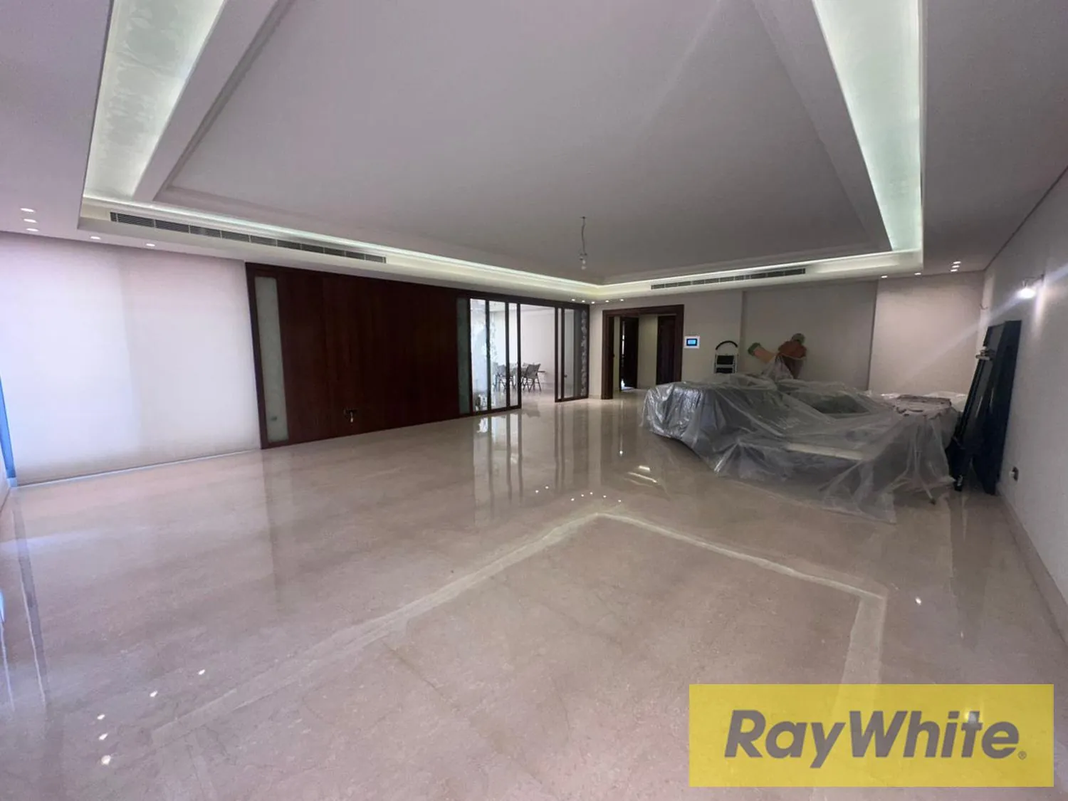 Luxury Apartment For Sale In Unesco – Beirut — الصورة 4