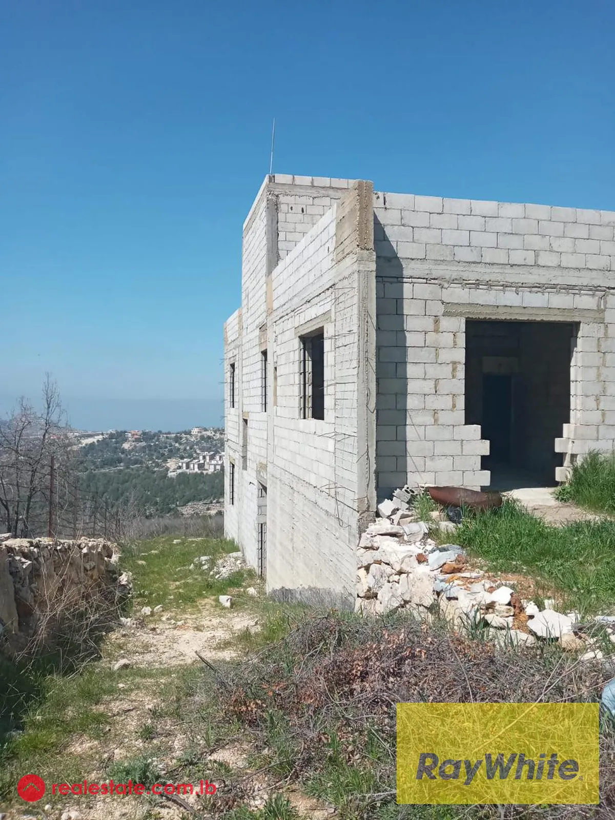 Building Under Construction For Sale In Mechmech Jbeil — الصورة 3