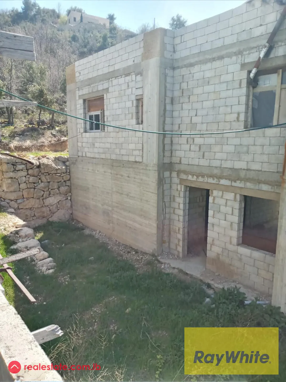 Building Under Construction For Sale In Mechmech Jbeil — الصورة 4