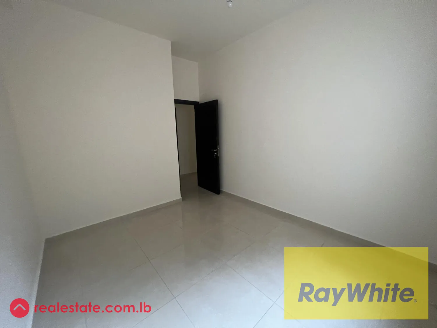 Apartment For Sale In Bentael With Terrace — الصورة 3