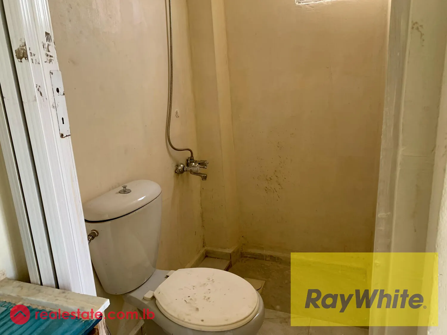 Studio Apartment For Rent In The Heart Of Amchit In A Prime Location. — الصورة 4