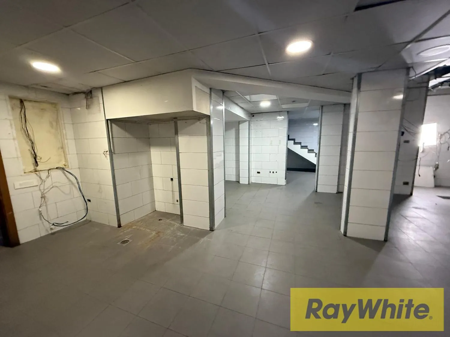 Restaurant For Rent In Gemayzeh– 360 Sqm — الصورة 4