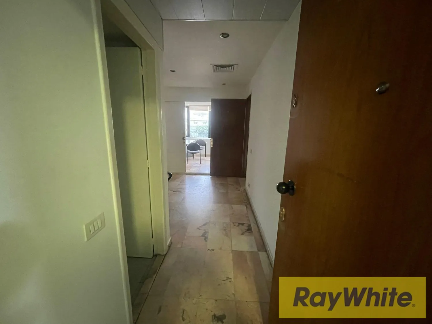 Fully Furnished Office For Rent In Mirna Chalouhi – 130 Sqm — الصورة 2