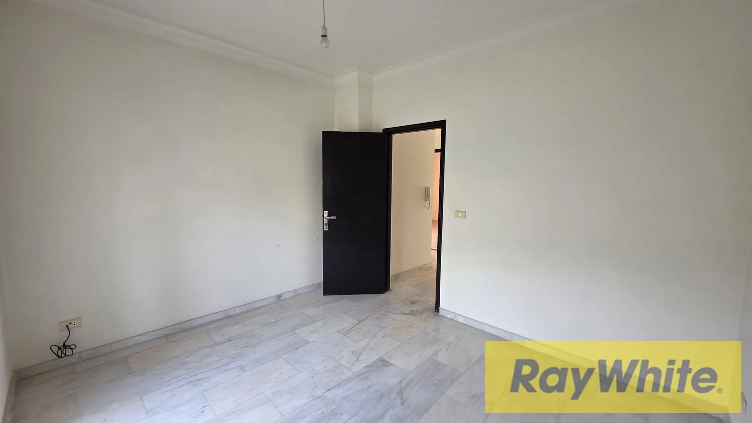 Apartment For Sale In Jamhour — الصورة 2