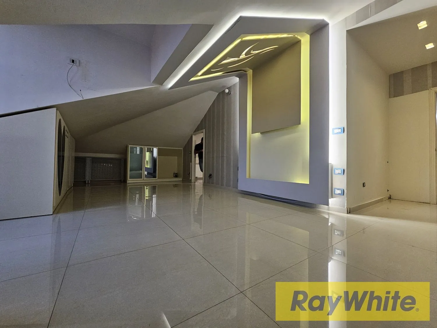 Luxury Duplex For Sale In Awkar | Open Sea View | — photo 4