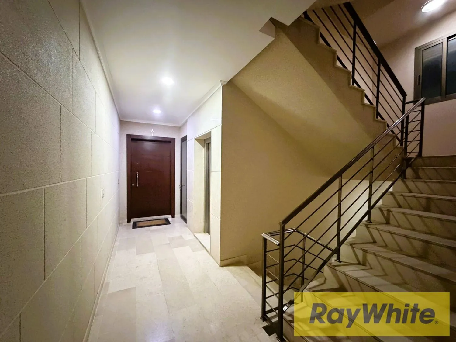 Apartment For Sale In Oyoun – 277 Sqm + Garden | Brand New | Mountain And Pine View — الصورة 5