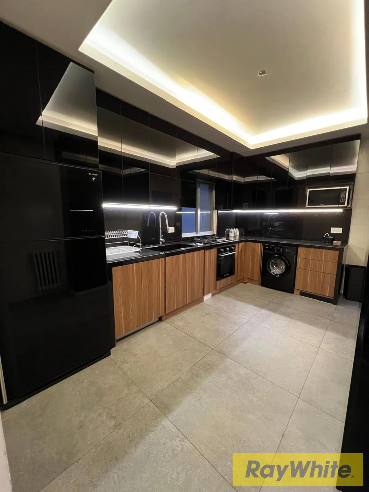 Furnished Renovated Apartment In Mazraat Yachouh For Sale — photo 3