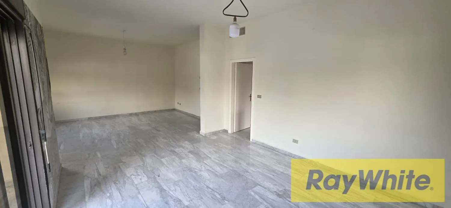 Apartment For Sale In Jdeideh — الصورة 2