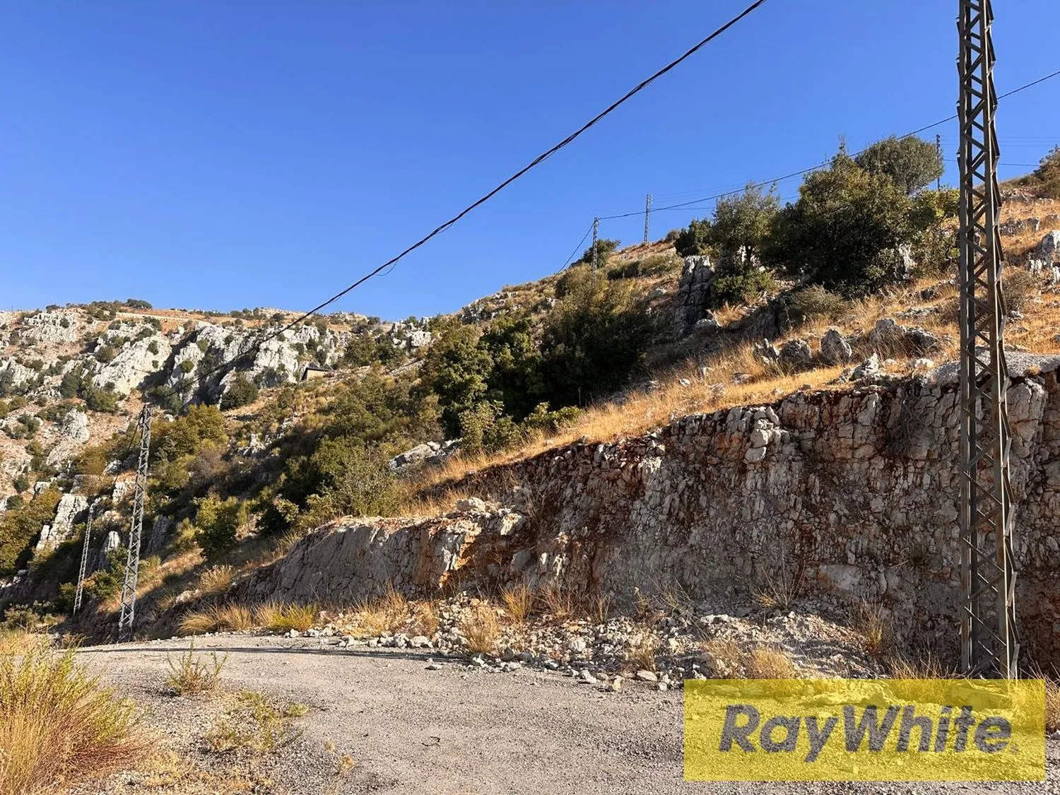 Land For Sale In Zaarour – 740 Sqm — الصورة 2