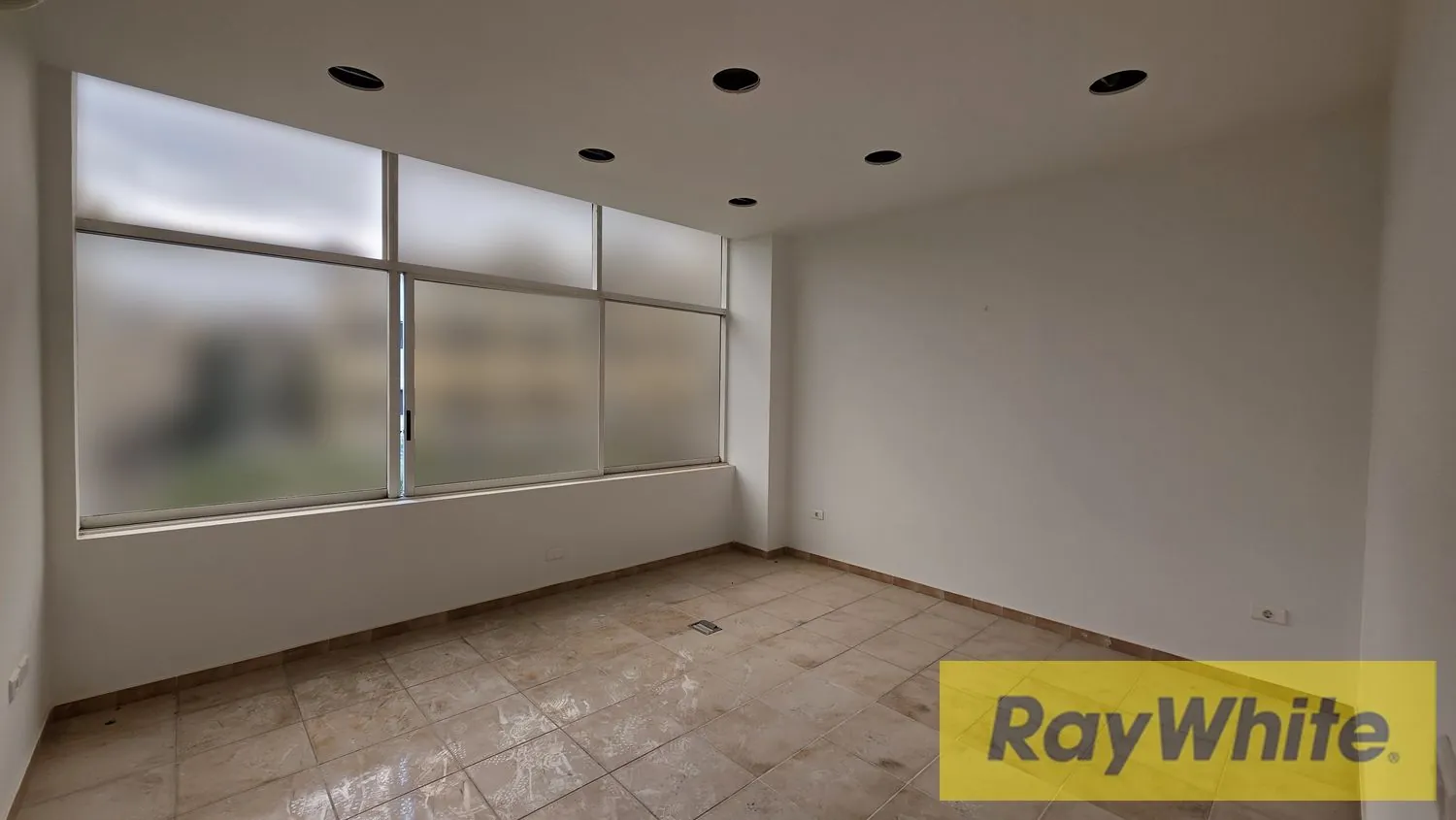 Office For Rent In Horch Tabet