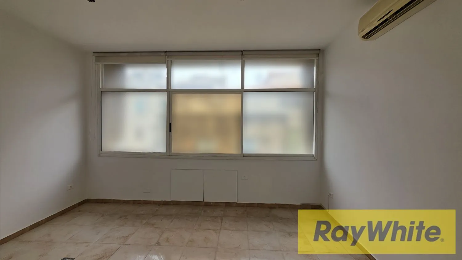 Office For Rent In Horch Tabet — الصورة 2